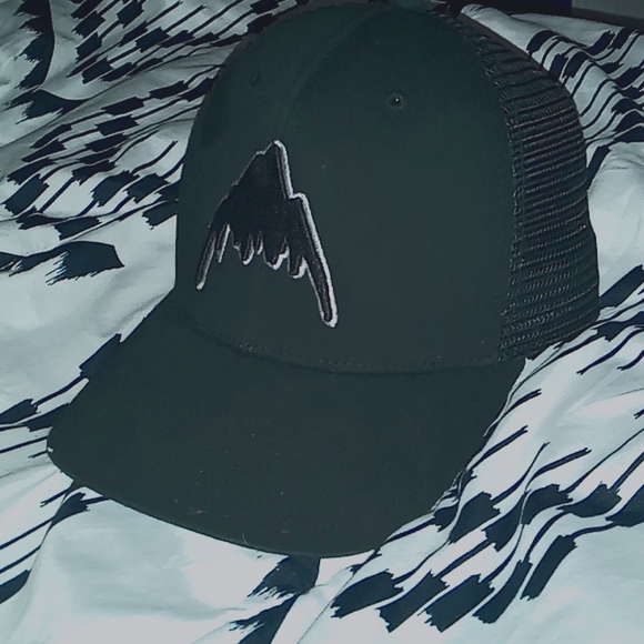 Black BURTON snapback - Picture 1 of 3